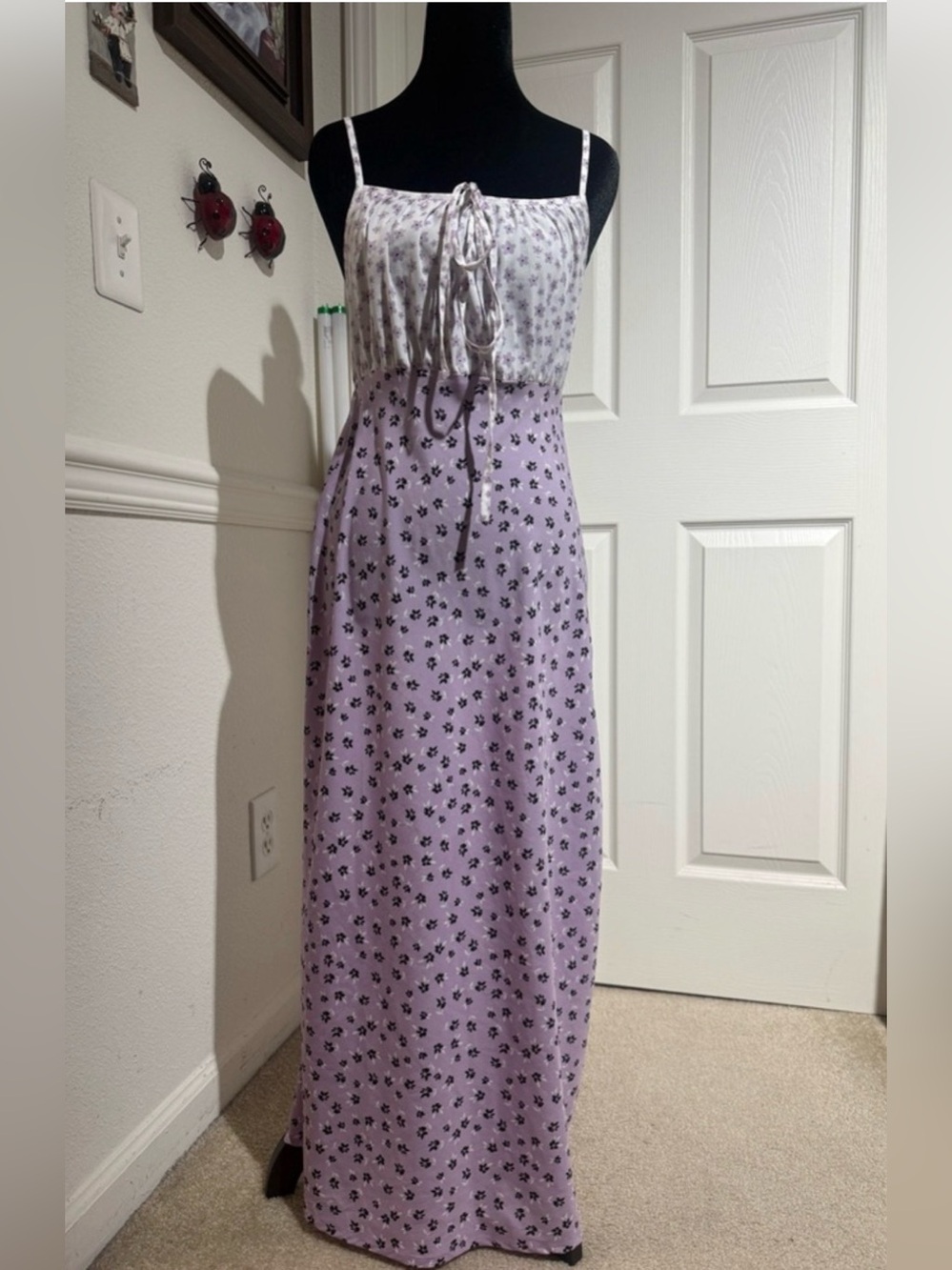 NWOT Beautiful Playful Floral Lavander Maxi Summer Dress with Spaghetti Straps